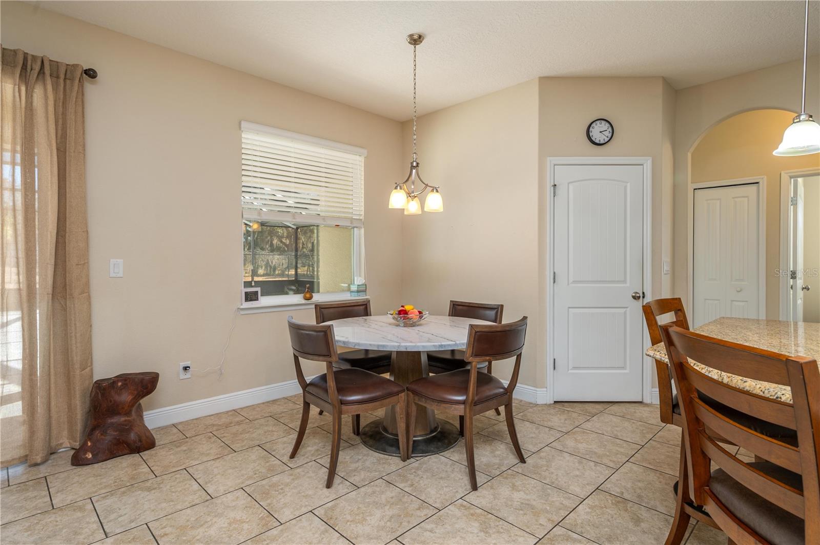 Listing photo id 15 for 1051 Lena Run Court