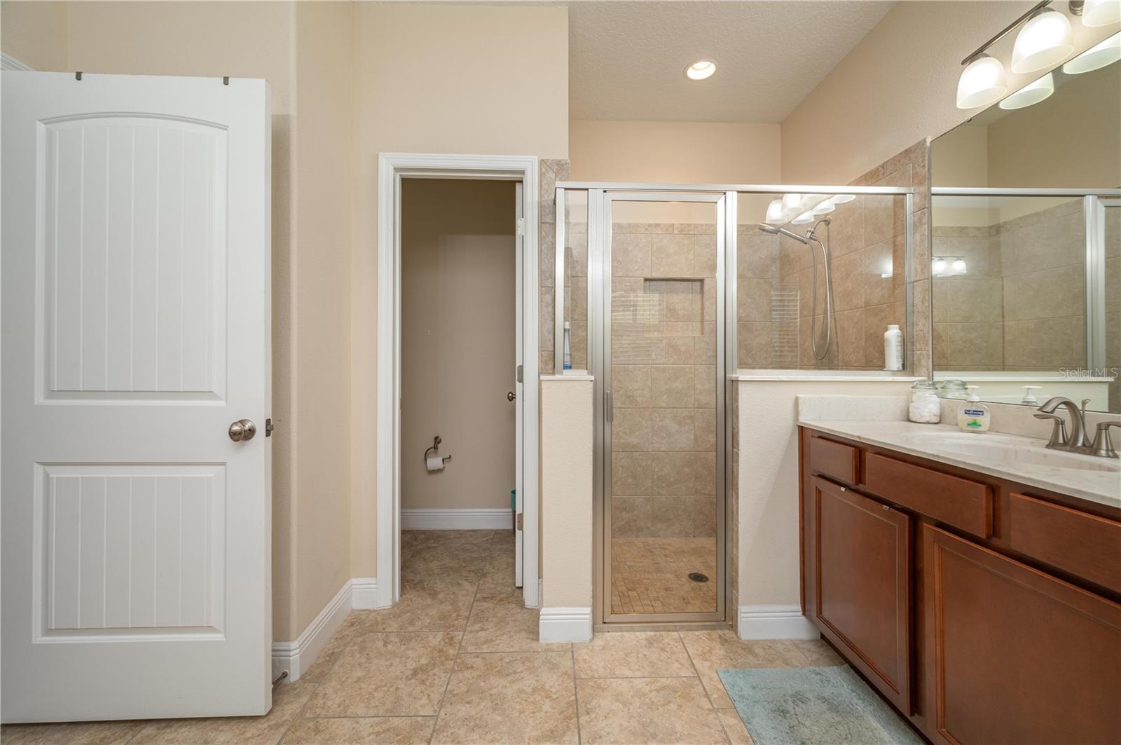 Listing photo id 21 for 1051 Lena Run Court