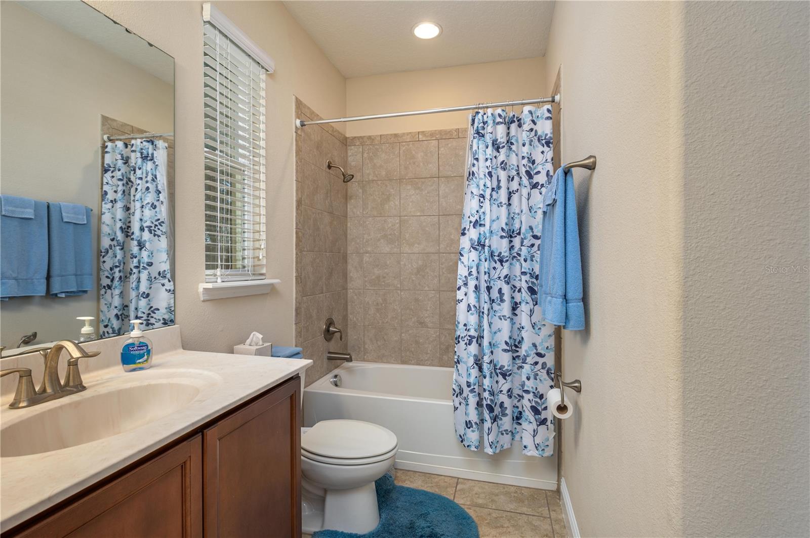 Listing photo id 28 for 1051 Lena Run Court