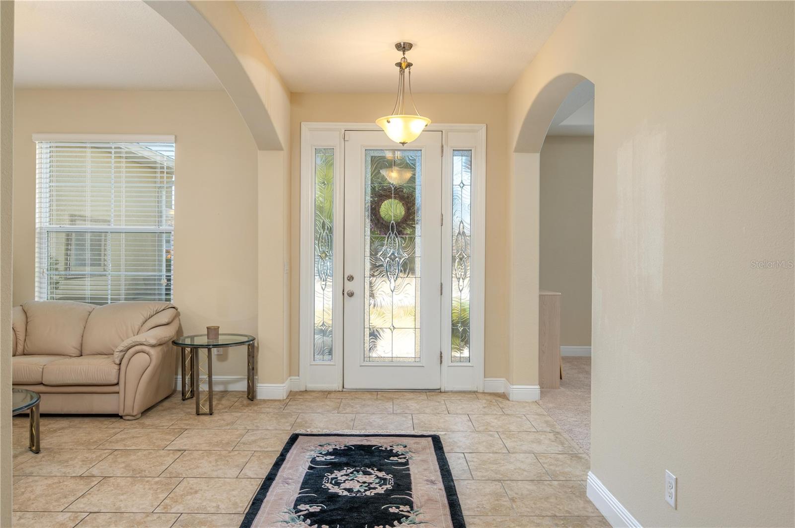 Listing photo id 3 for 1051 Lena Run Court