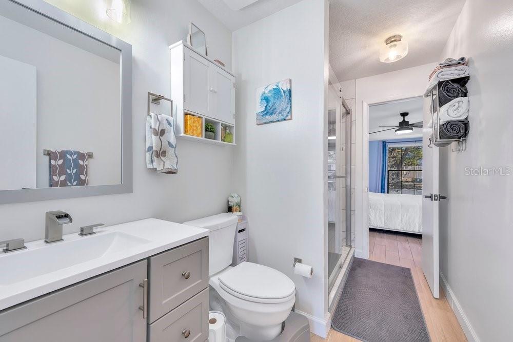 Image 21 of 39 For 937 Buttercup Drive