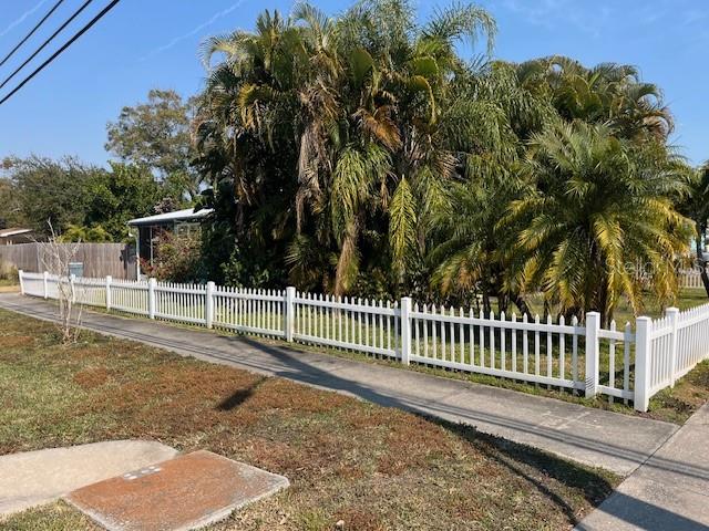 Image 22 of 23 For 5325 11th Avenue S
