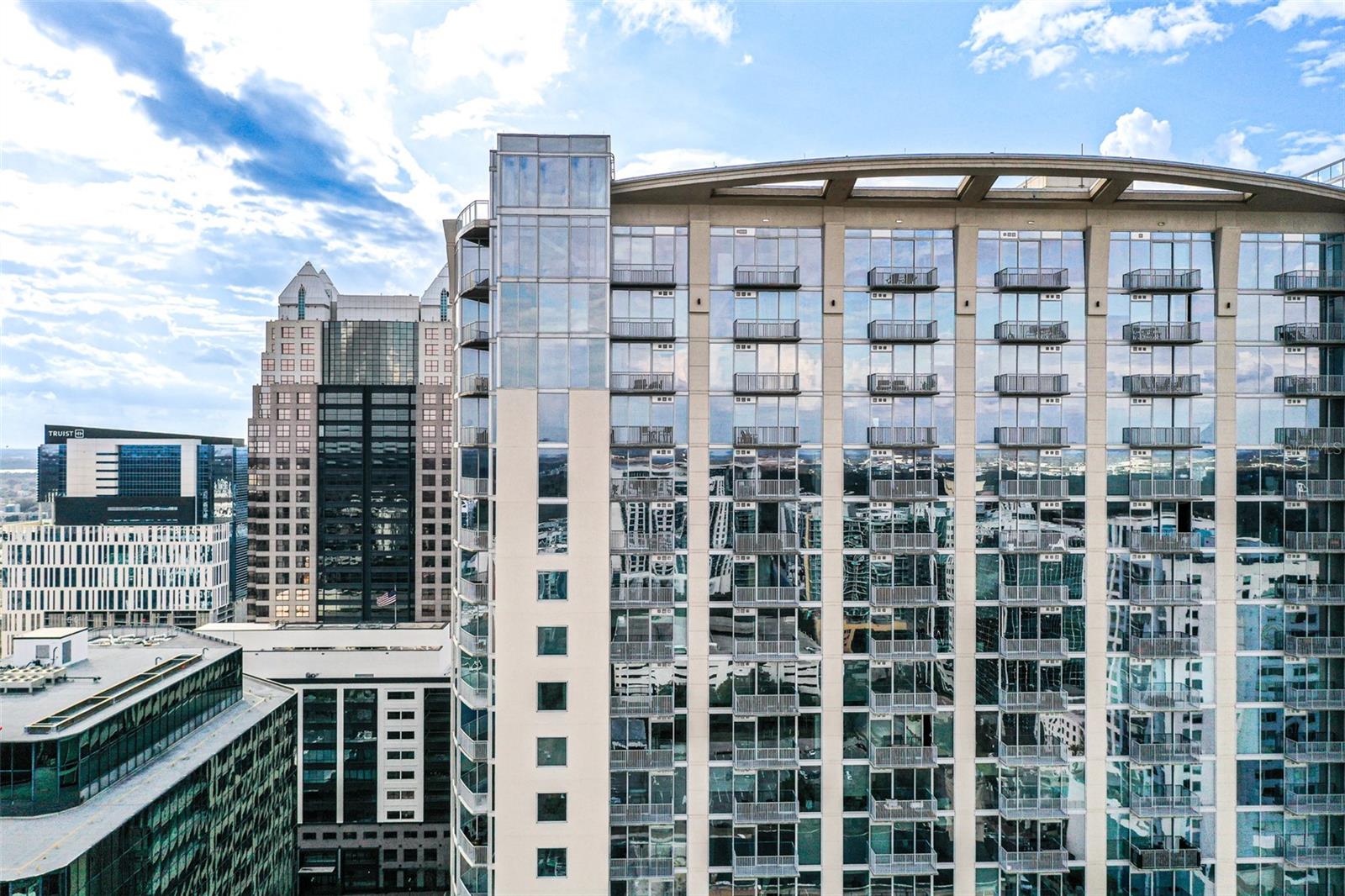 Image 26 of 33 For 155 Court Avenue 2503