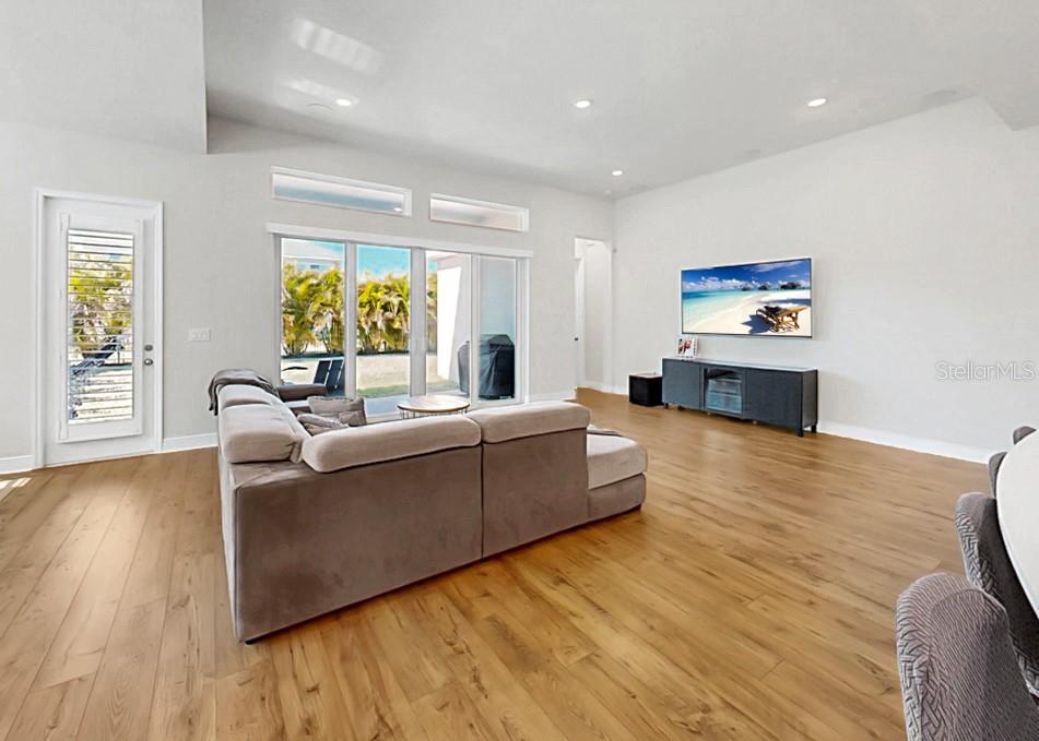 Image 24 of 72 For 5514 Limelight Drive