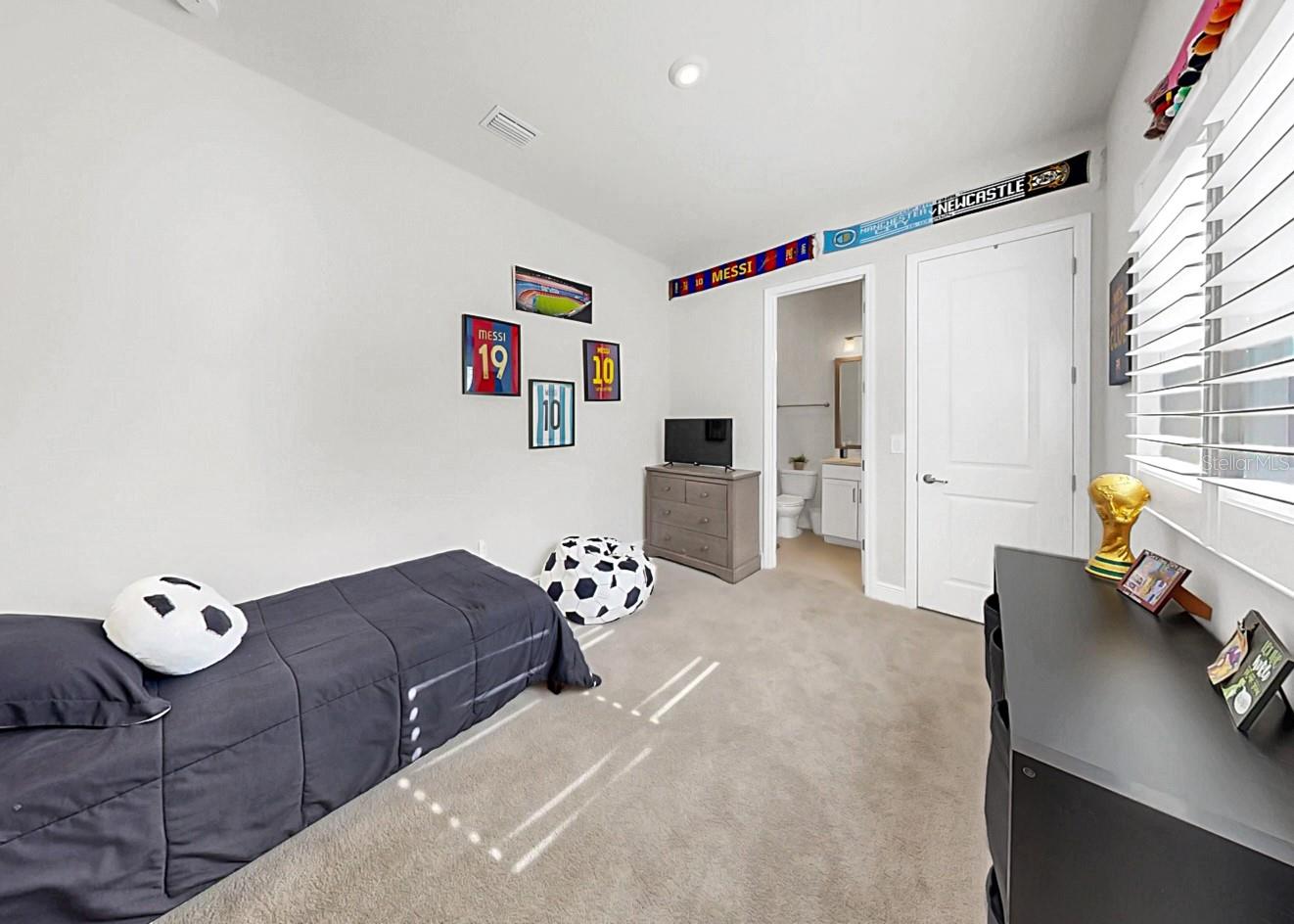 Image 31 of 72 For 5514 Limelight Drive