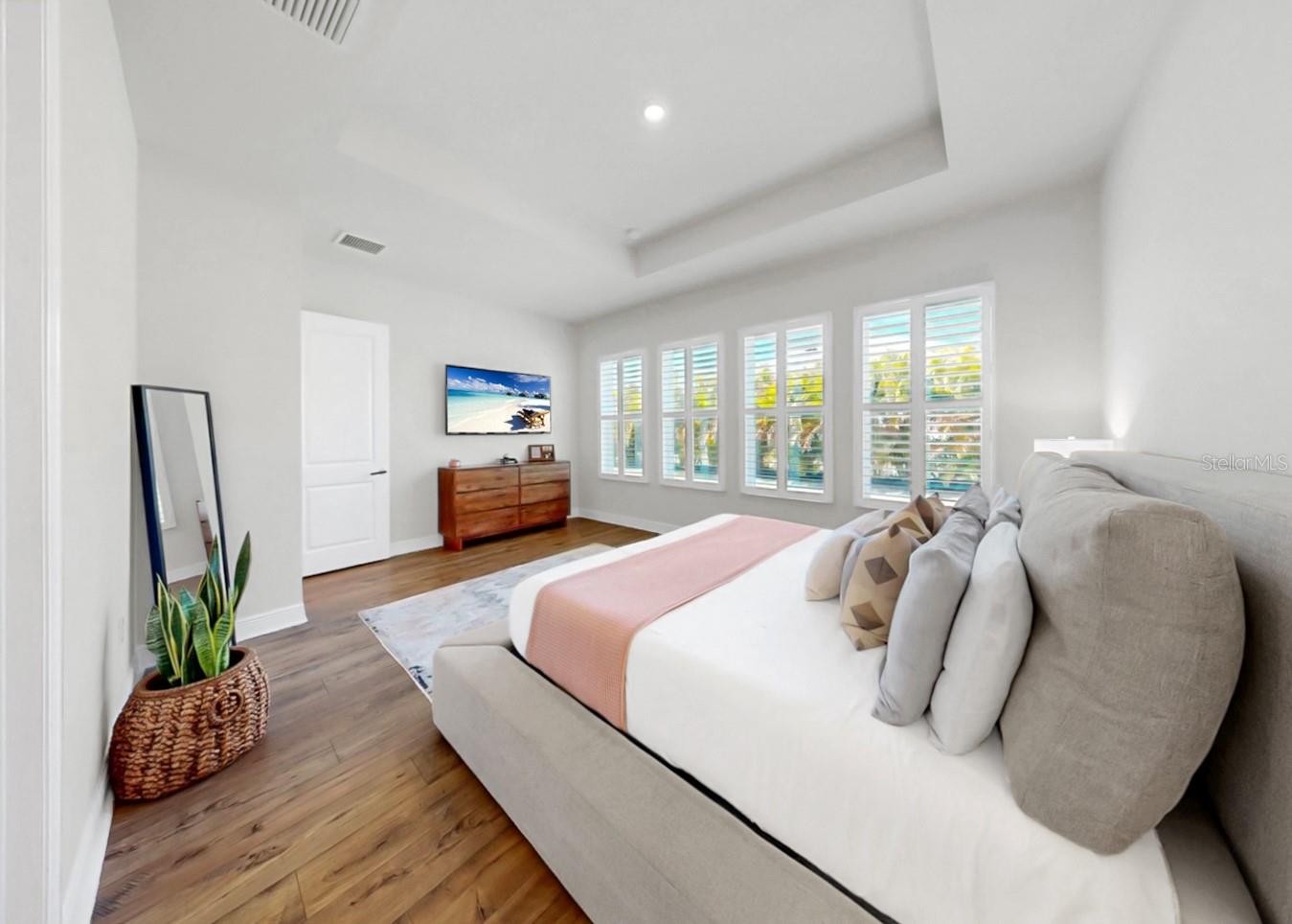 Image 35 of 72 For 5514 Limelight Drive