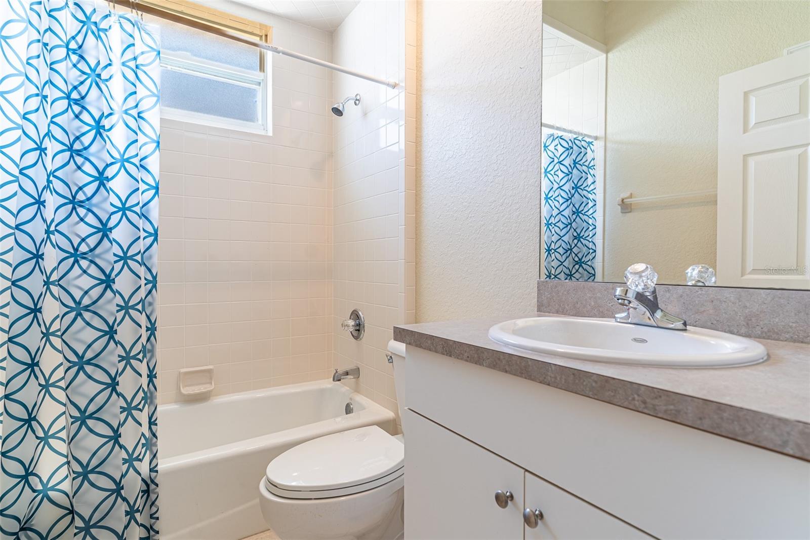 Image 12 of 26 For 3306 Oak Hill Place