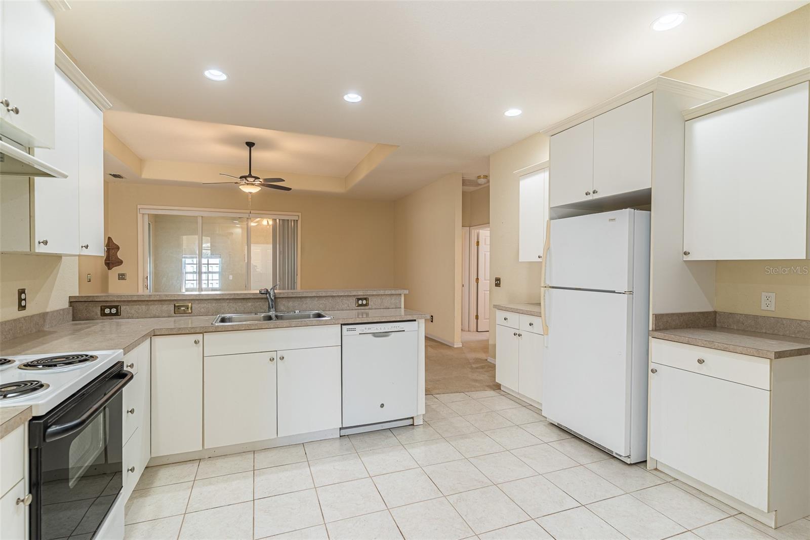 Image 5 of 26 For 3306 Oak Hill Place