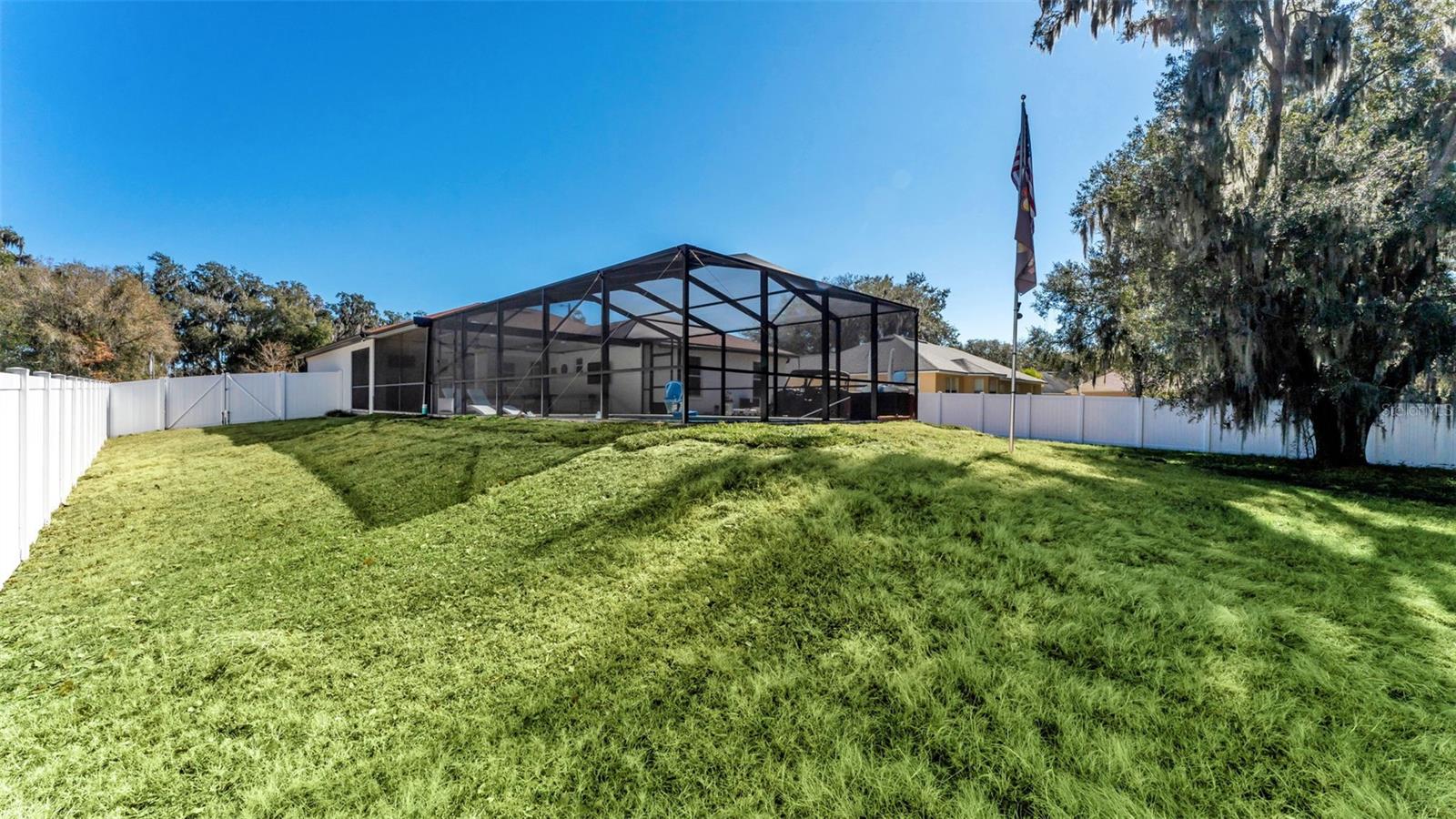 Image 10 of 45 For 2908 Blackwater Oaks Drive