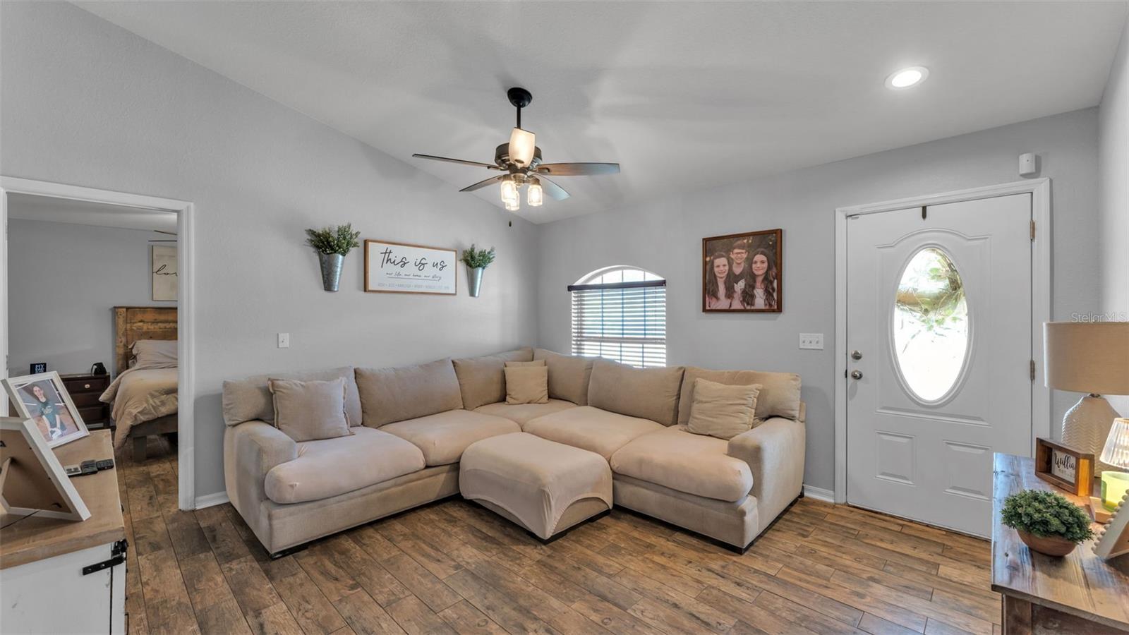 Image 14 of 45 For 2908 Blackwater Oaks Drive