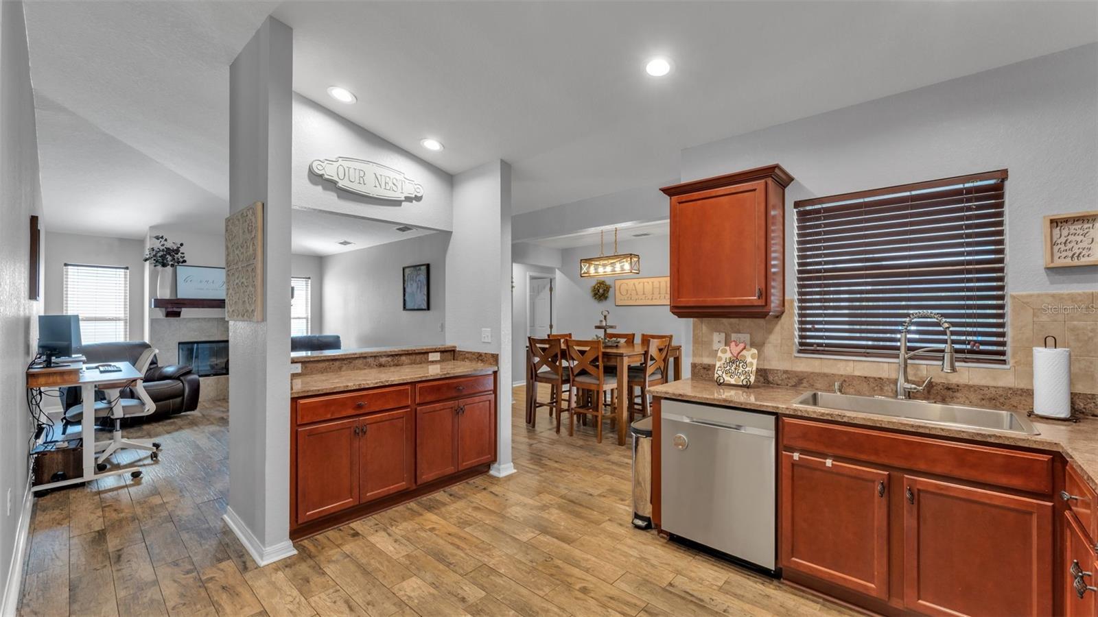 Image 27 of 45 For 2908 Blackwater Oaks Drive