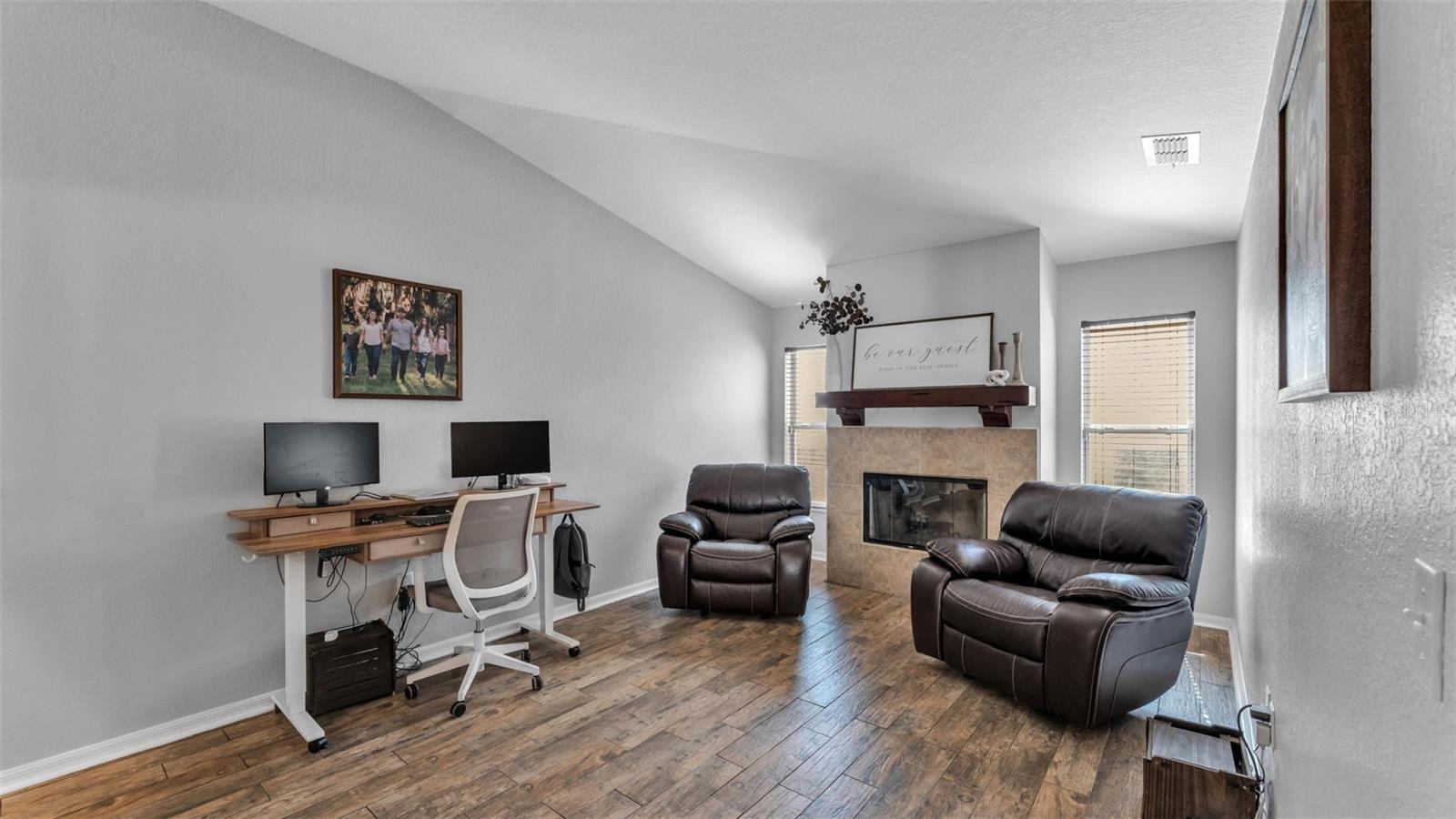 Image 32 of 45 For 2908 Blackwater Oaks Drive