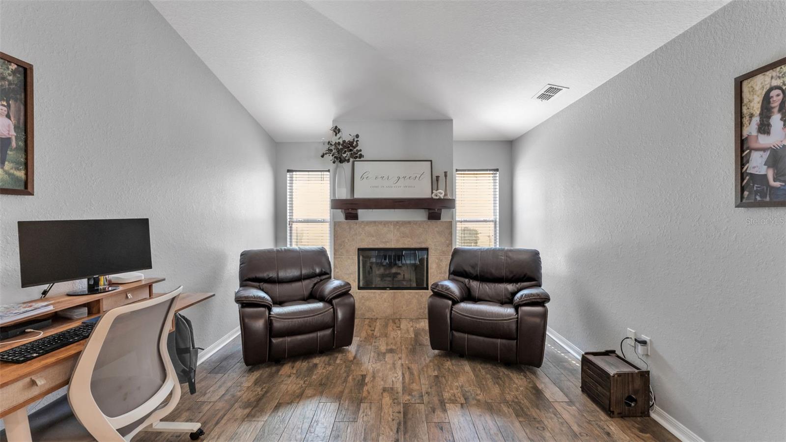 Image 33 of 45 For 2908 Blackwater Oaks Drive