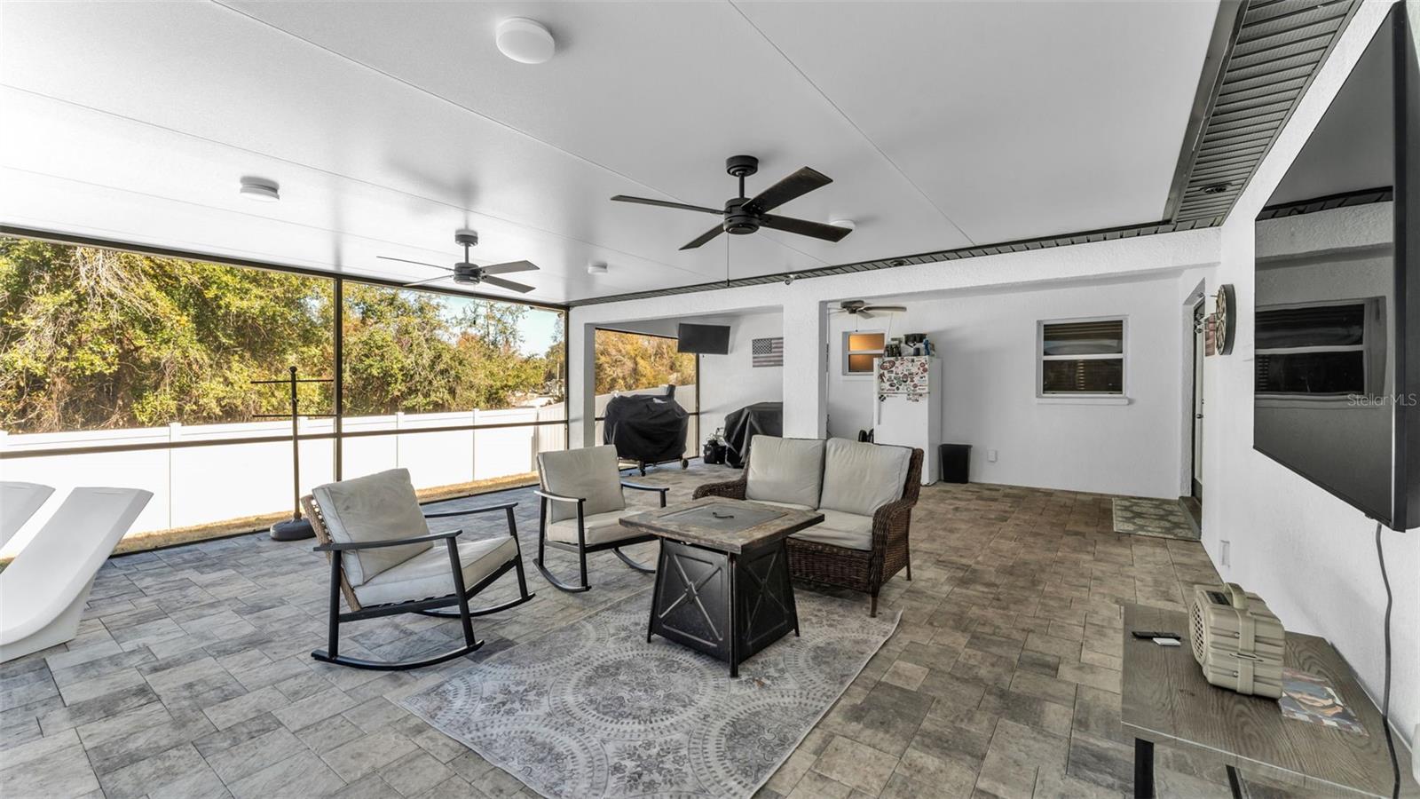 Image 38 of 45 For 2908 Blackwater Oaks Drive