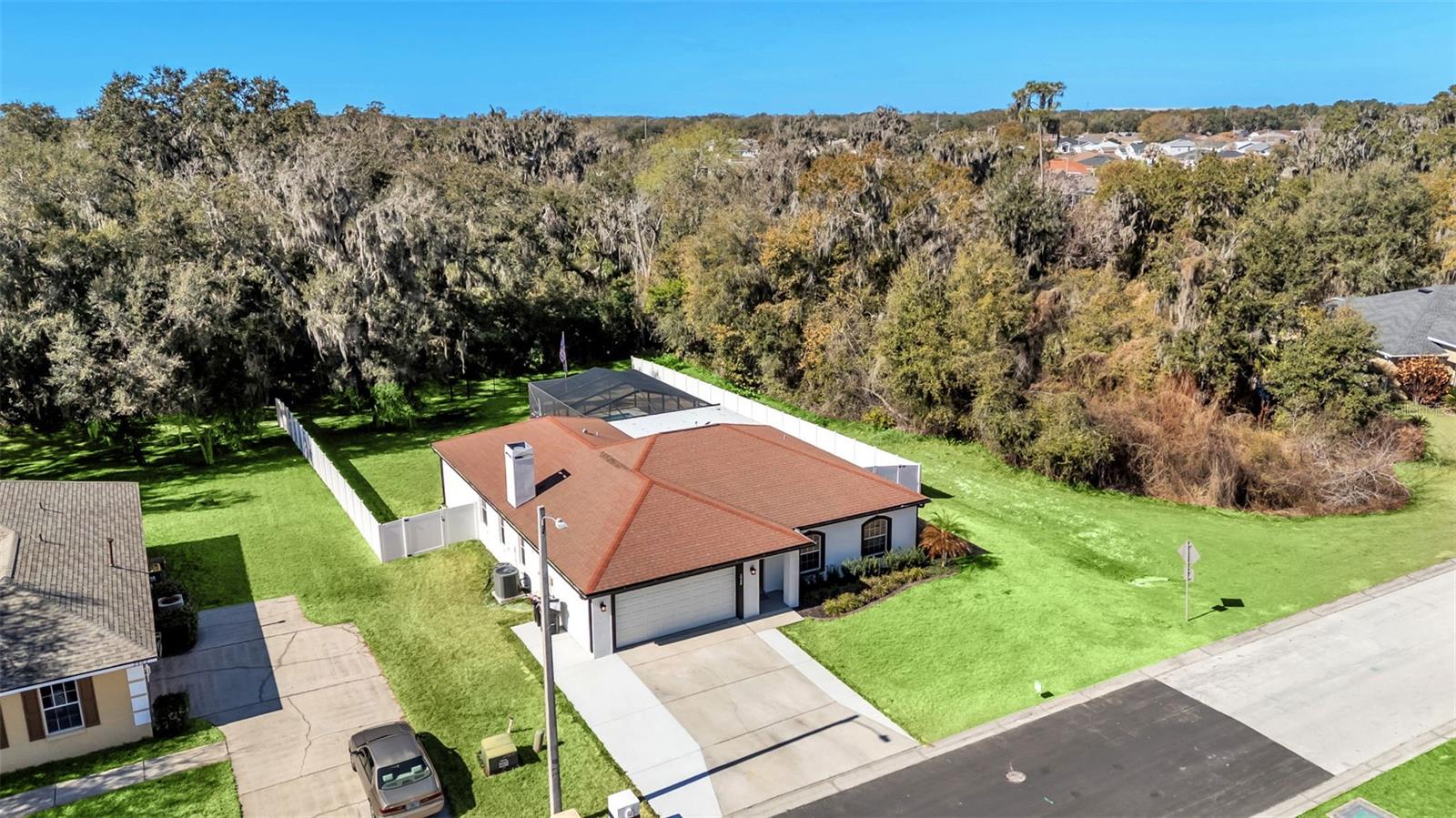 Image 4 of 45 For 2908 Blackwater Oaks Drive