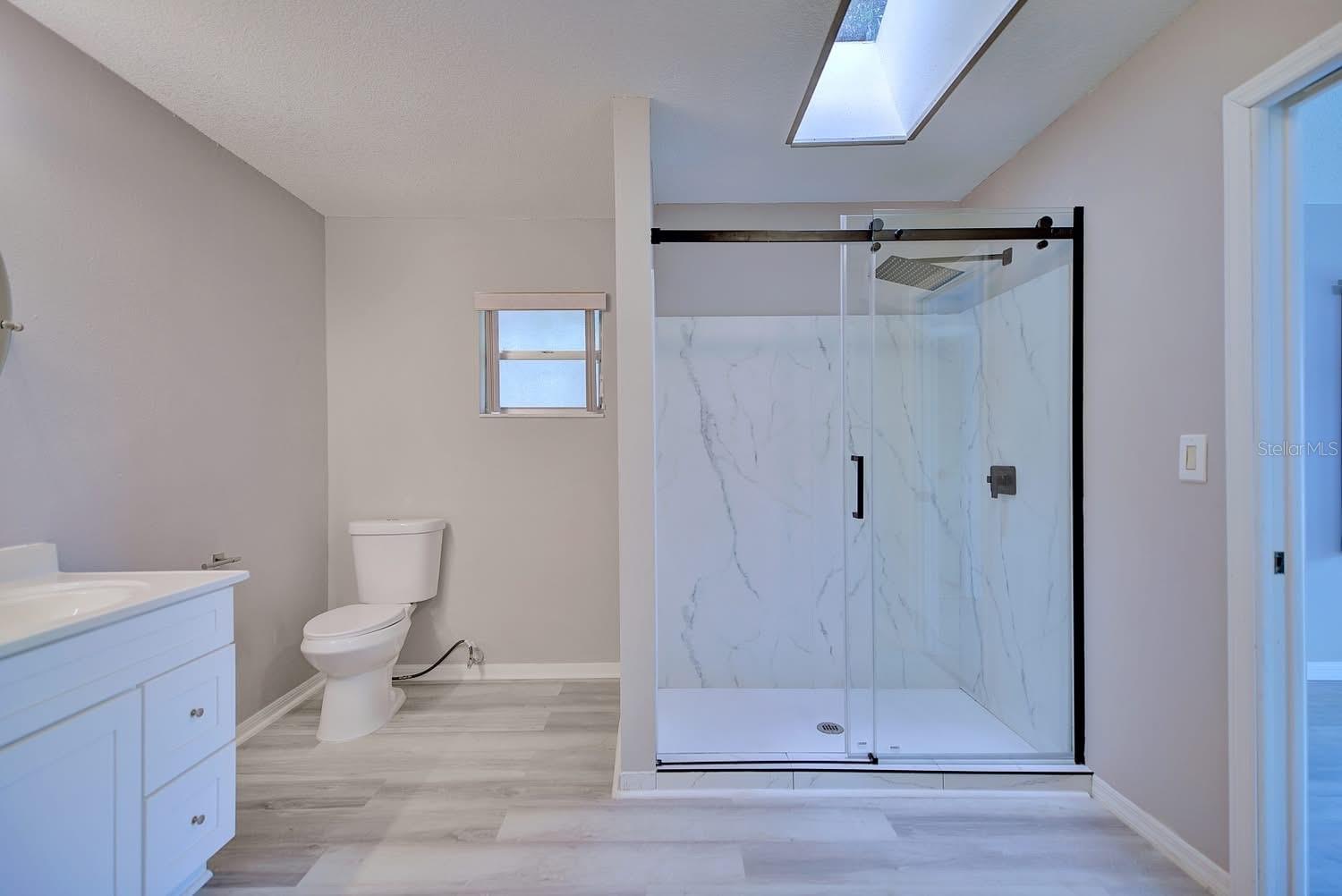 Image 11 of 18 For 2551 Avon Boulevard