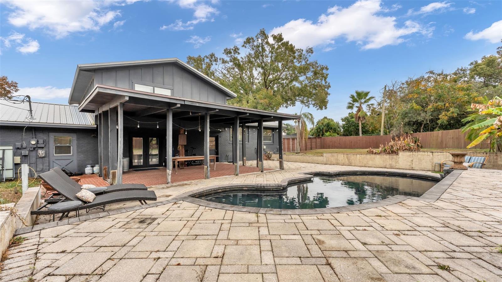 Image 14 of 61 For 4623 Kings Point Court