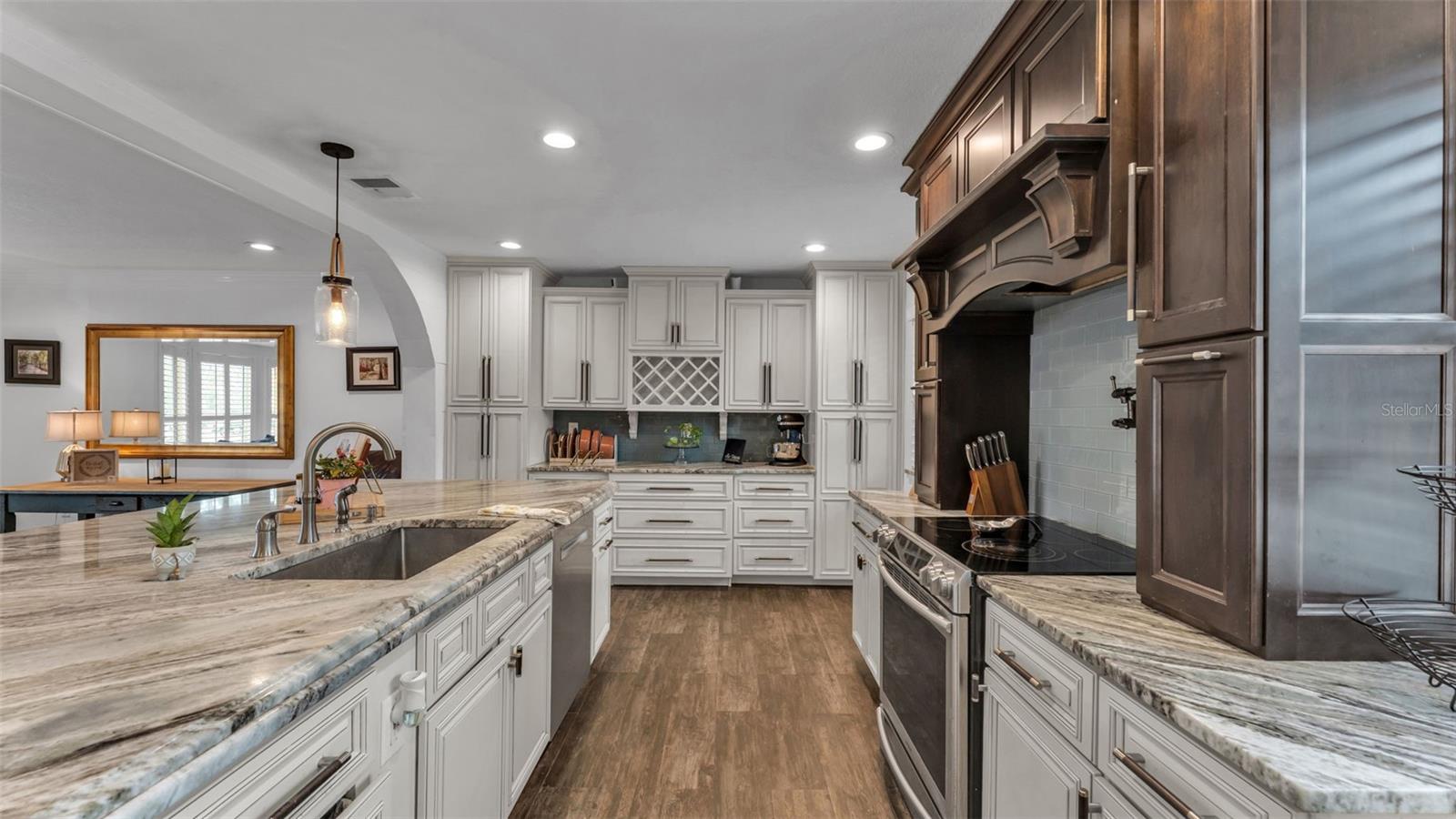 Image 32 of 61 For 4623 Kings Point Court