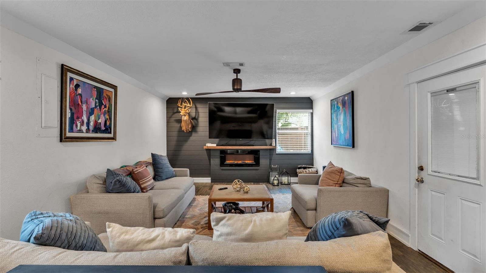 Image 44 of 61 For 4623 Kings Point Court