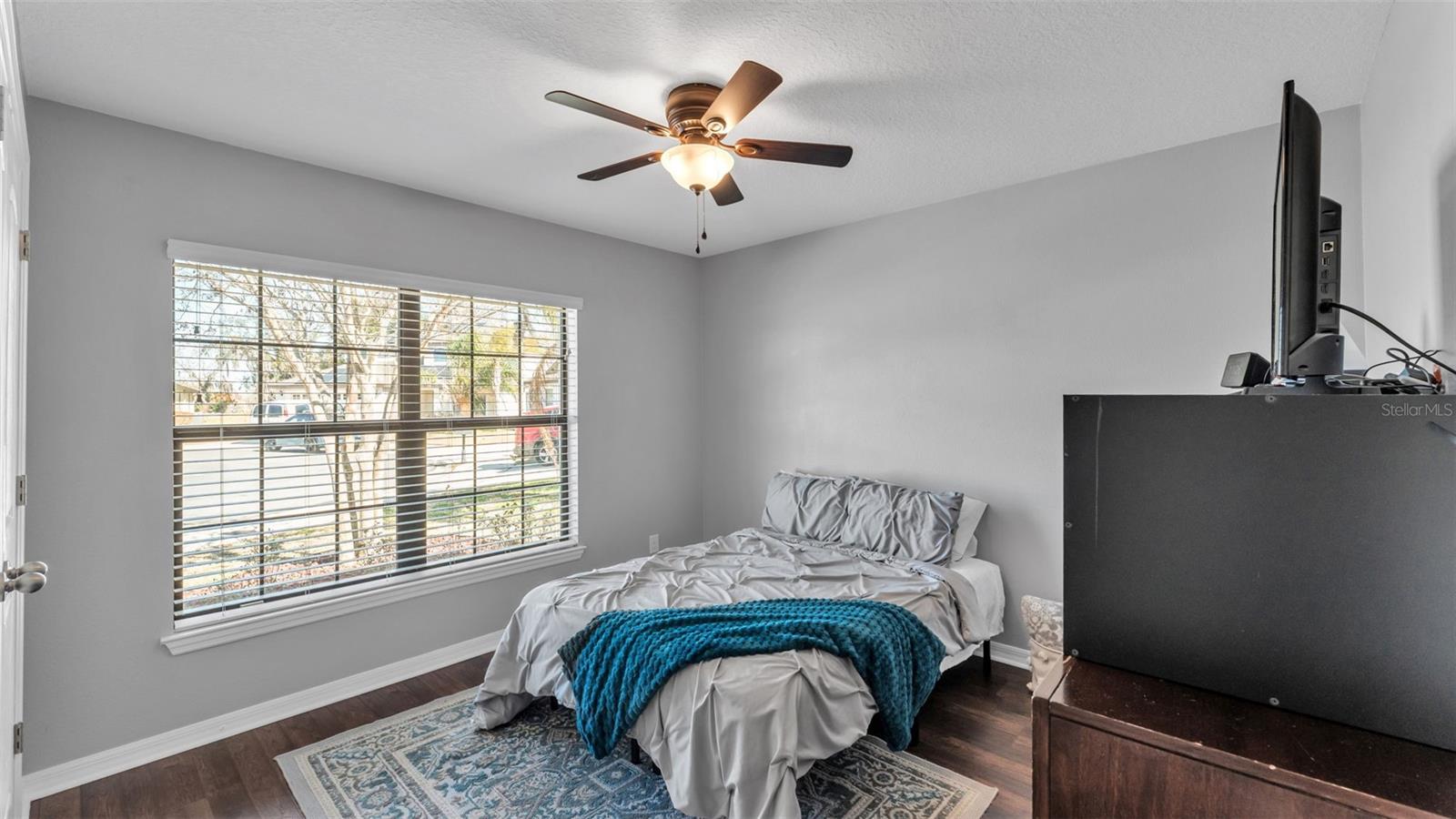 Image 20 of 26 For 2369 Isabella Court