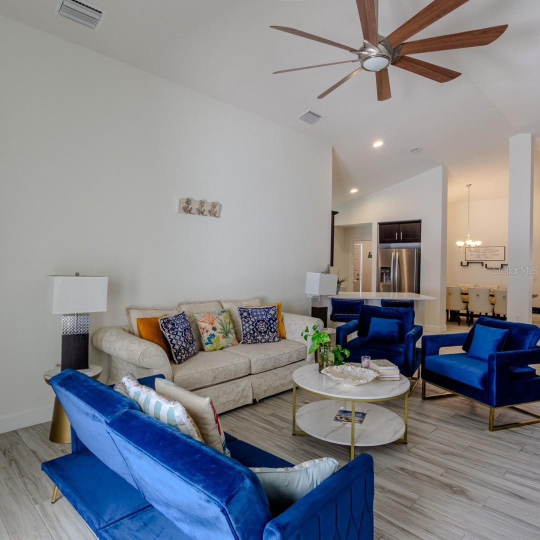 Image 18 of 37 For 4638 Clarke Street