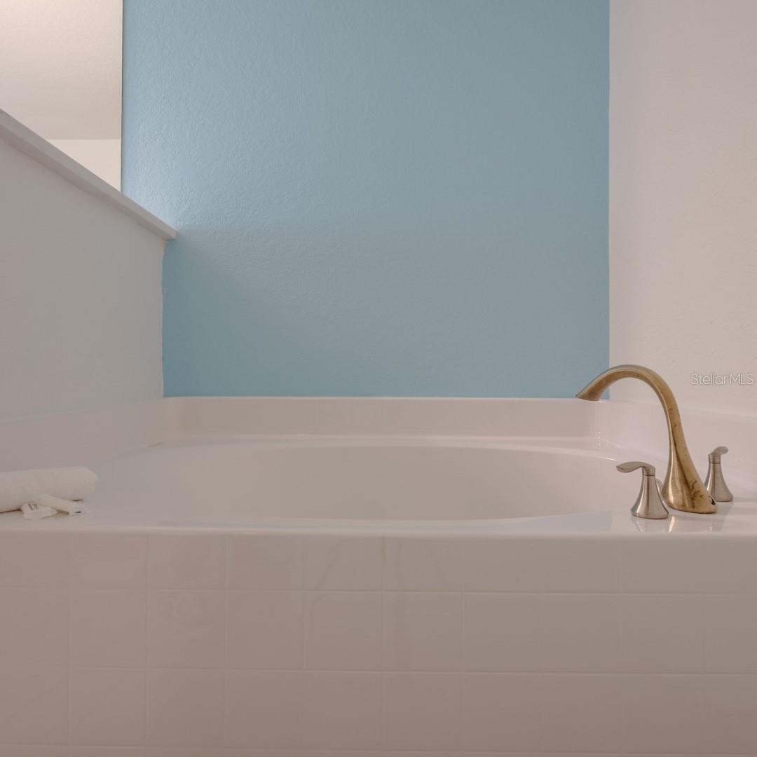 Image 28 of 37 For 4638 Clarke Street