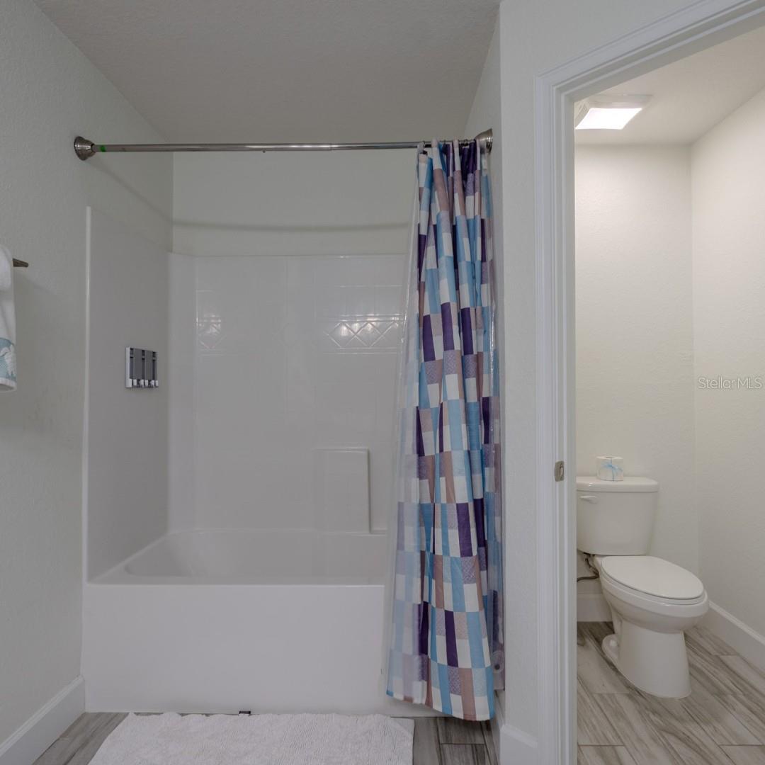 Image 7 of 37 For 4638 Clarke Street