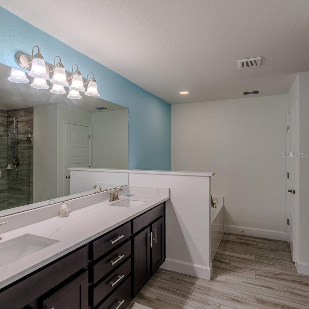 Image 8 of 37 For 4638 Clarke Street