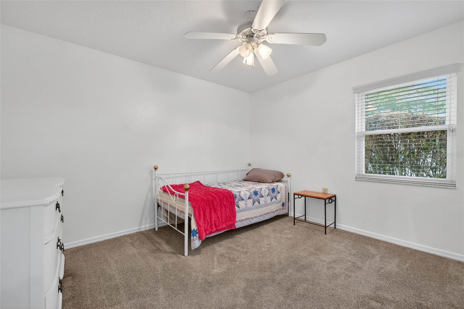 Image 16 of 37 For 570 Eagle Run