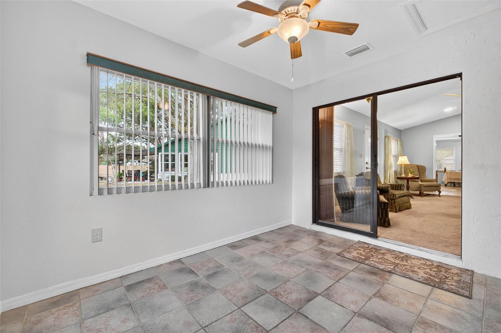 Image 20 of 37 For 570 Eagle Run