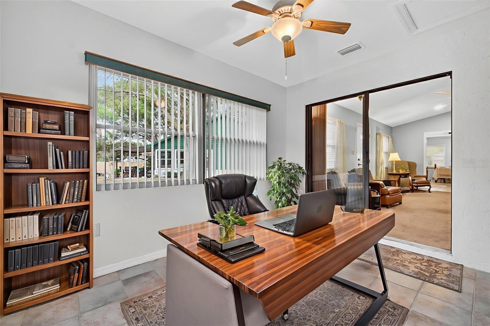 Image 21 of 37 For 570 Eagle Run