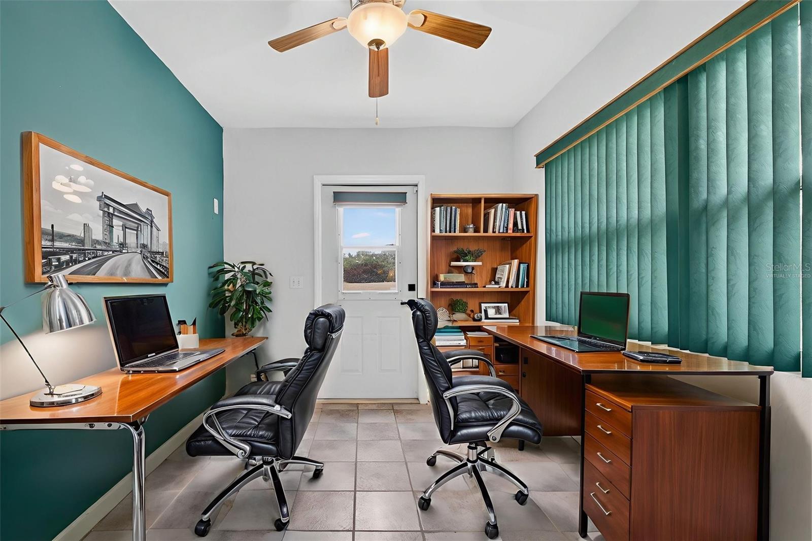 Image 23 of 37 For 570 Eagle Run