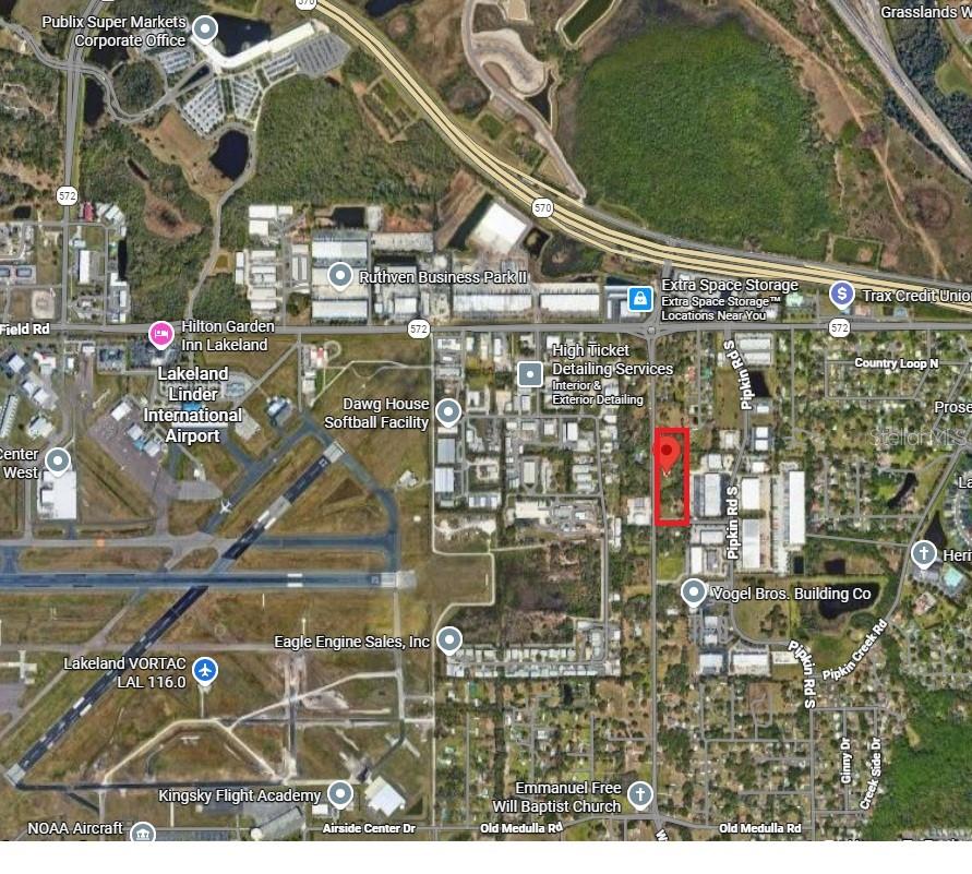 Listing photo id 4 for 4040 Waring Road