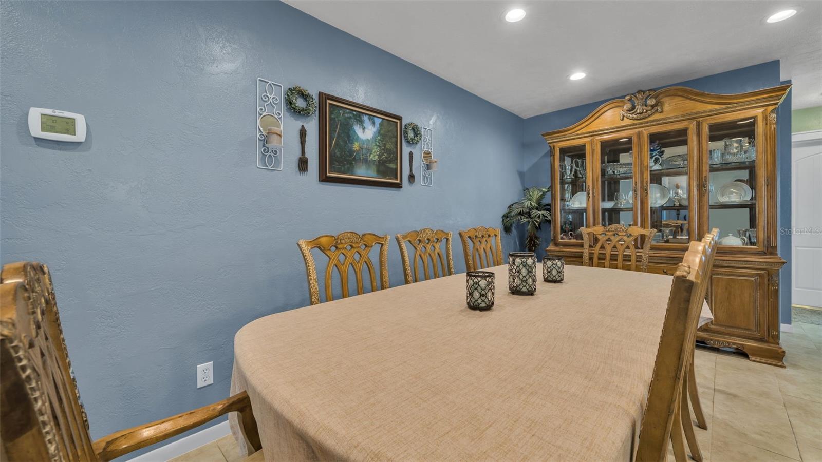 Listing photo id 21 for 2033 58th Lane N