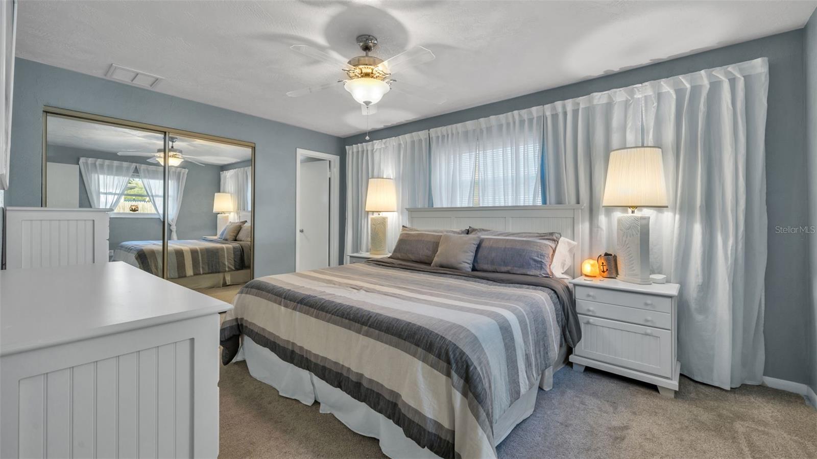 Listing photo id 28 for 2033 58th Lane N