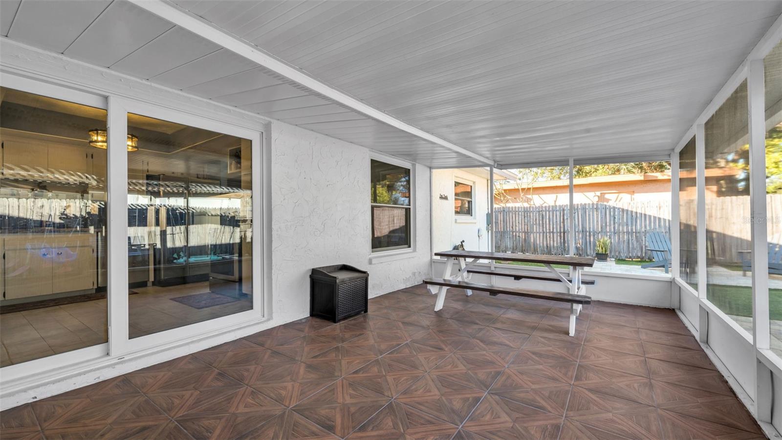 Listing photo id 35 for 2033 58th Lane N