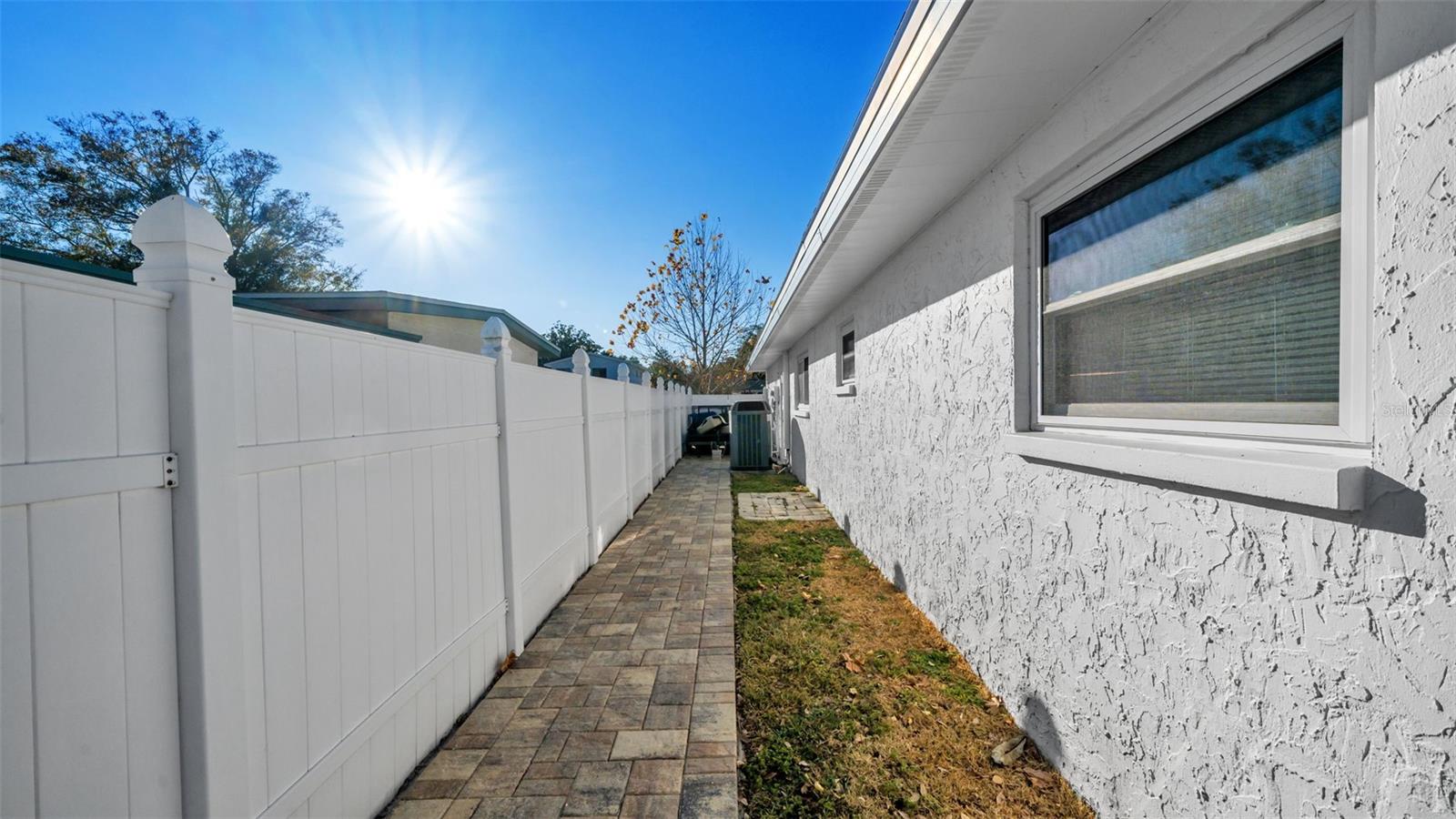 Listing photo id 37 for 2033 58th Lane N