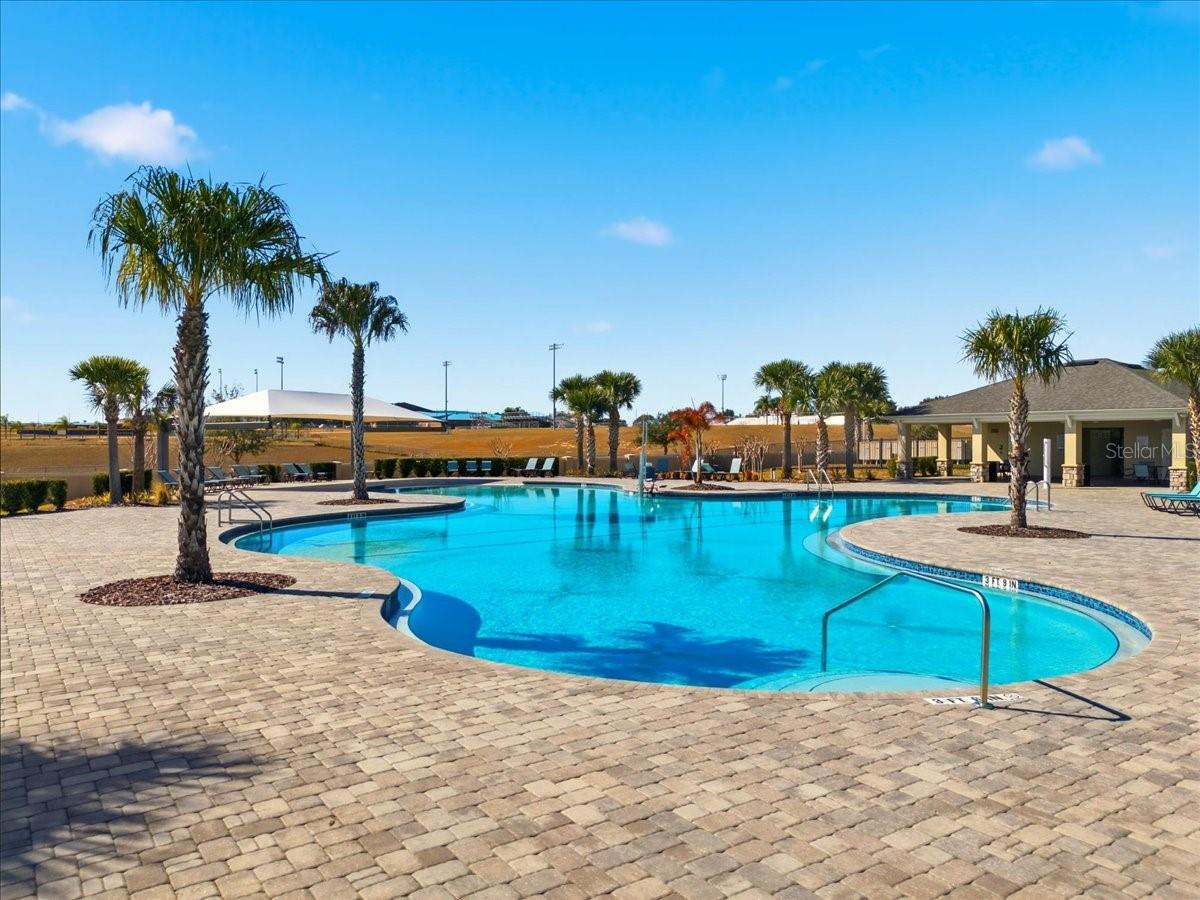 Image 2 of 41 For 1015 Kobuk Street