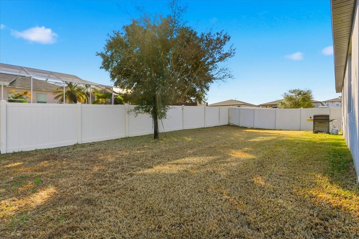 Image 35 of 41 For 1015 Kobuk Street