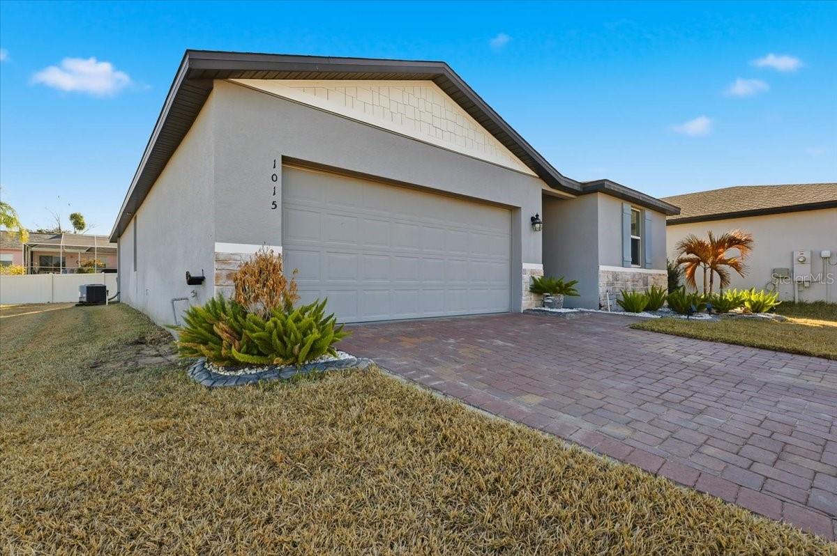 Image 4 of 41 For 1015 Kobuk Street