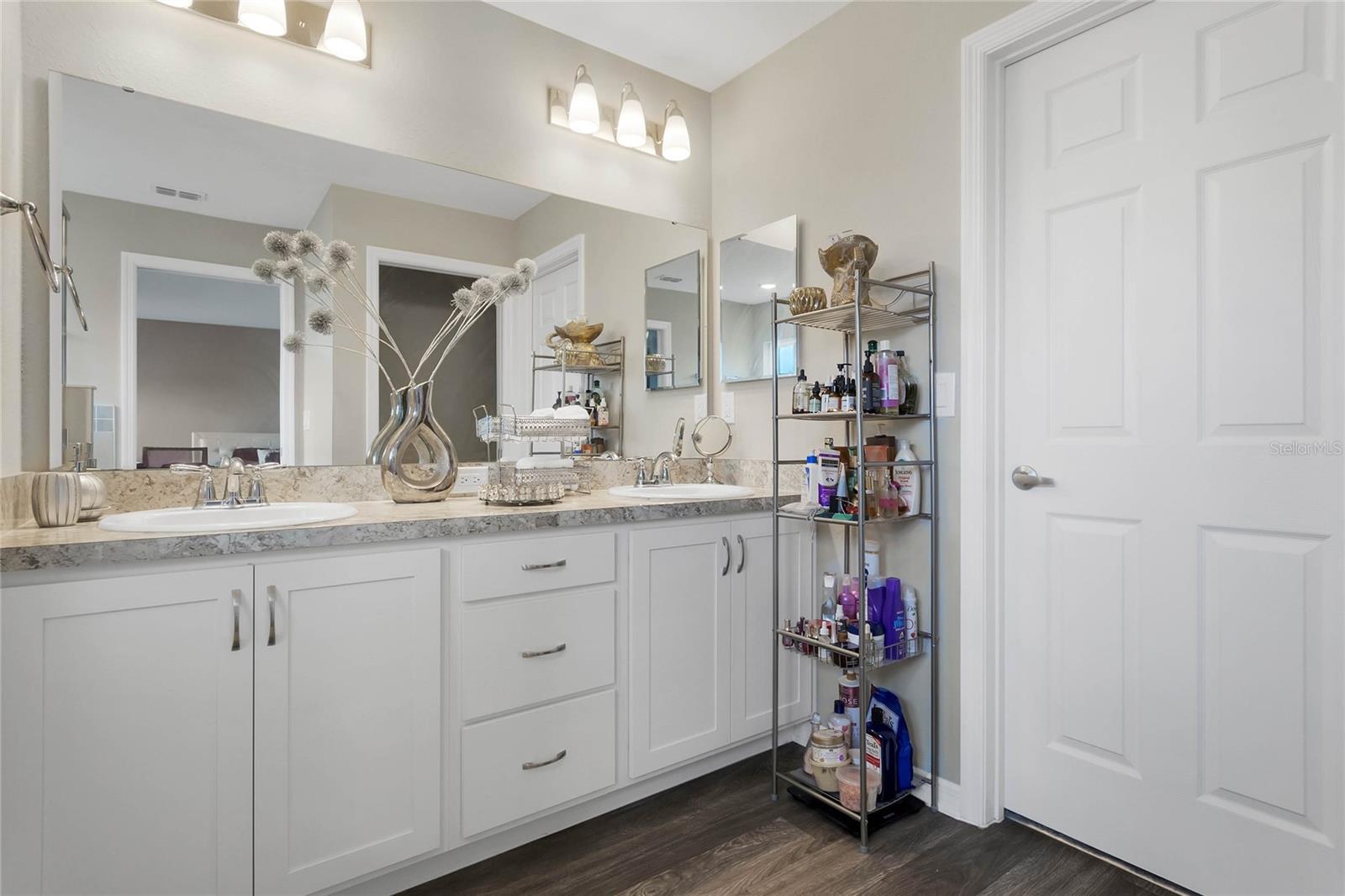 Image 14 of 31 For 1042 Corso Drive