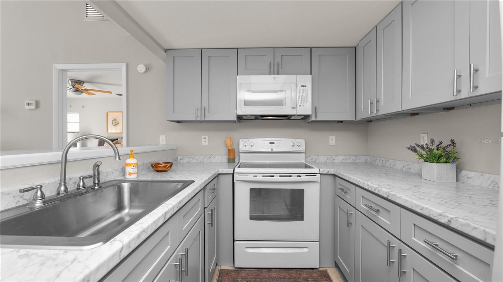 Image 14 of 42 For 1880 Crystal Lake Drive 3