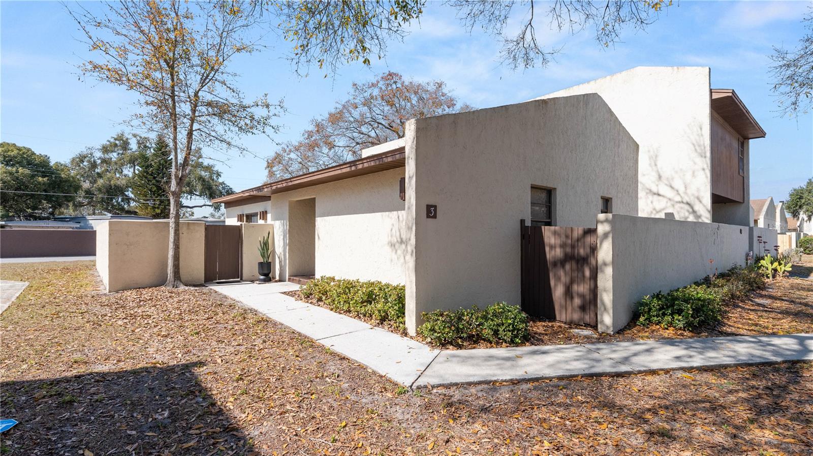 Image 38 of 42 For 1880 Crystal Lake Drive 3