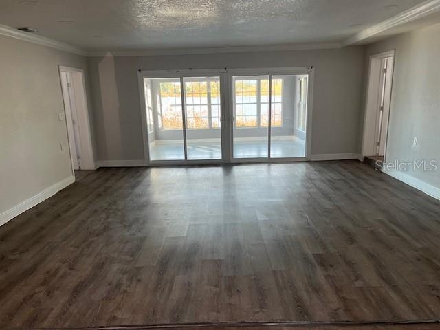 Image 15 of 29 For 635 Lake Holloway Boulevard