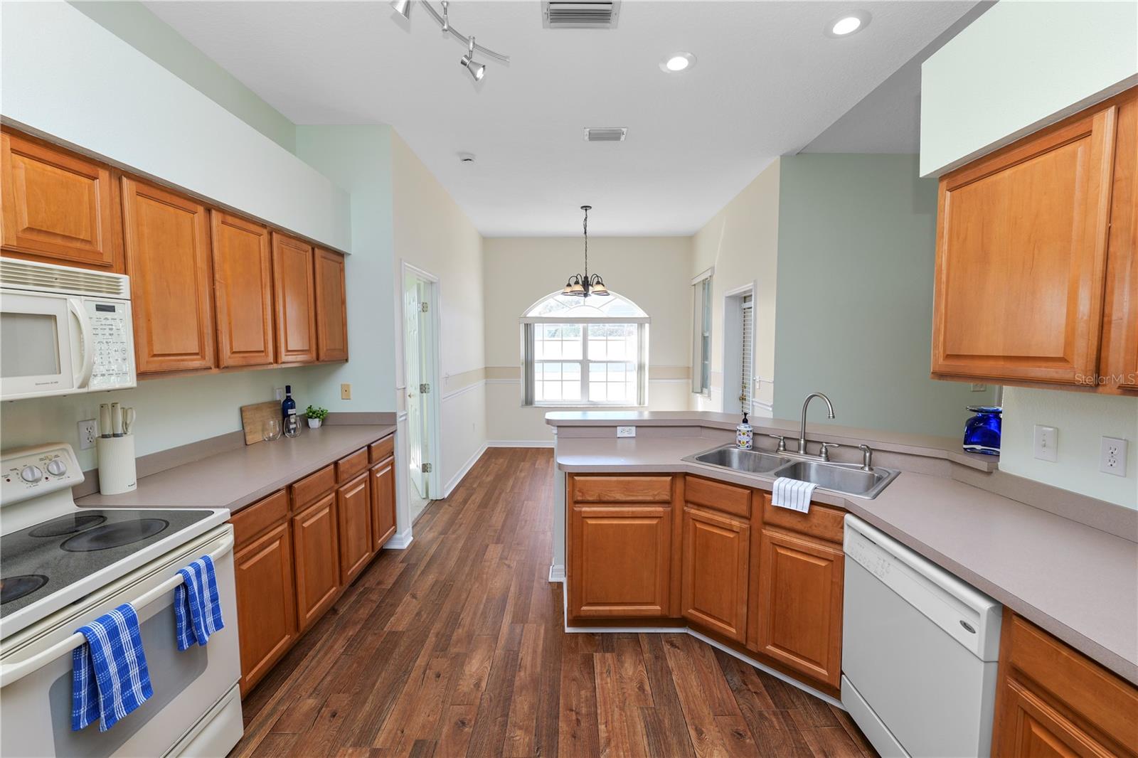 Image 18 of 62 For 2258 Colony Club Drive