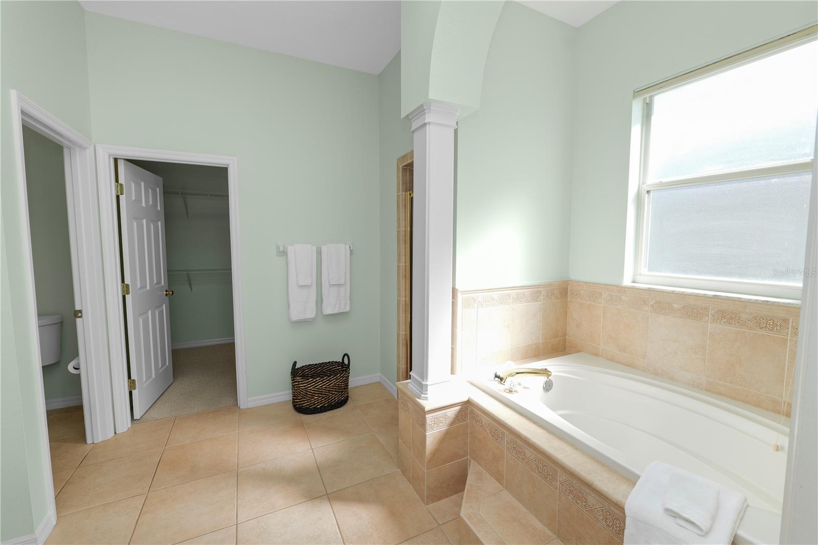 Image 31 of 62 For 2258 Colony Club Drive