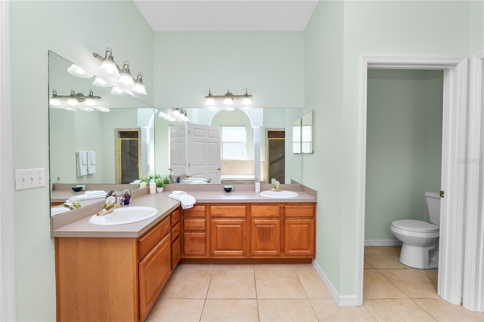 Image 34 of 62 For 2258 Colony Club Drive