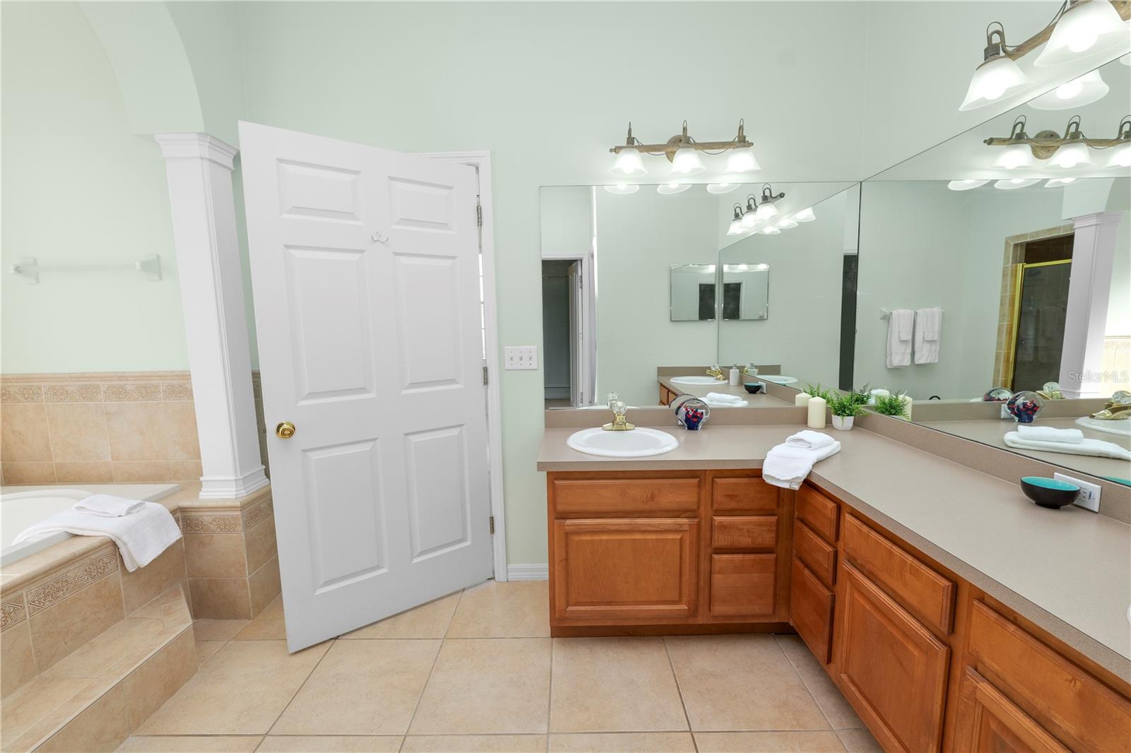 Image 35 of 62 For 2258 Colony Club Drive