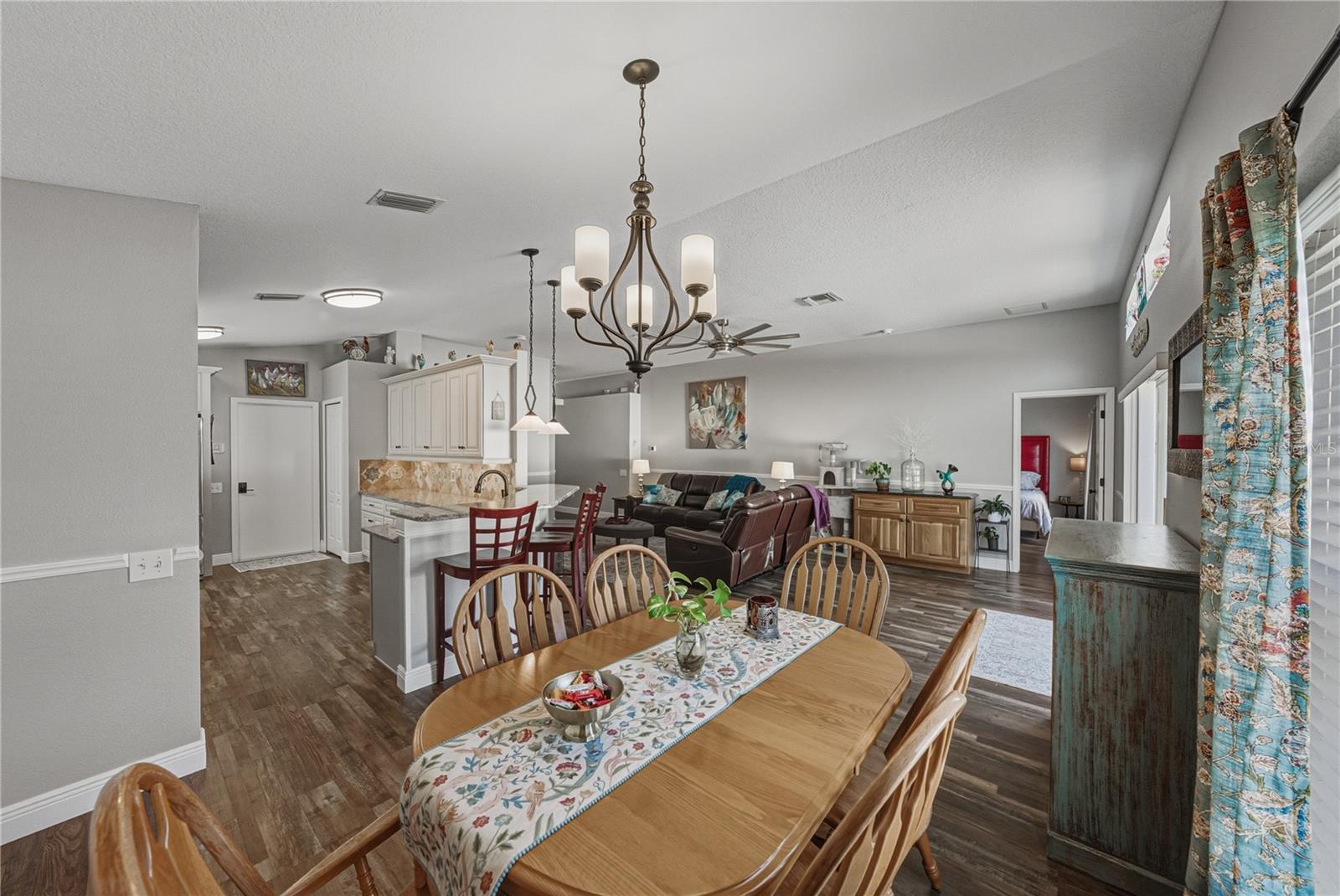 Image 15 of 84 For 5132 Quadrangle Court