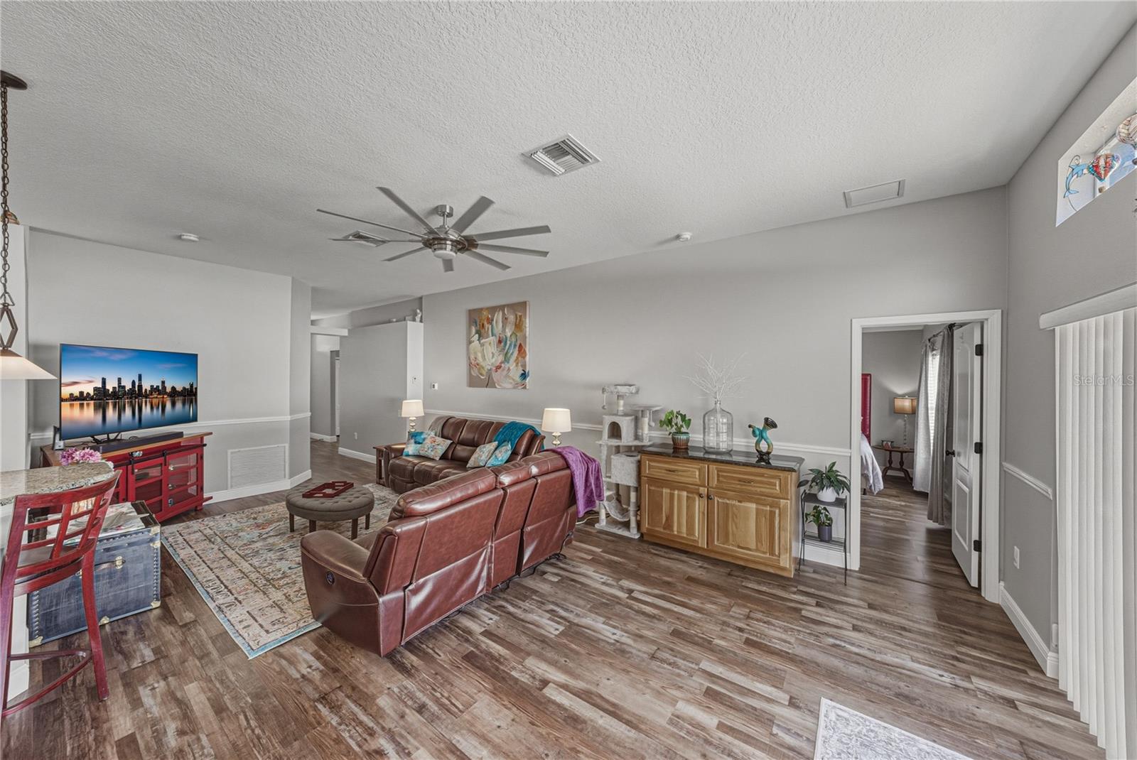 Image 24 of 84 For 5132 Quadrangle Court